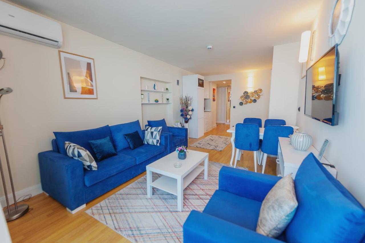 Orbi City Center Sea View Aparthotel Батуми Екстериор снимка