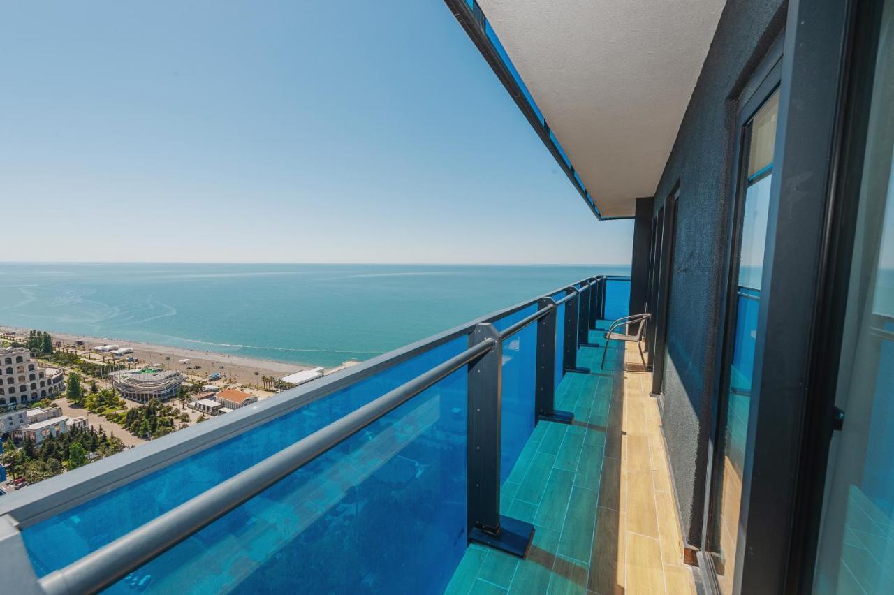 Orbi City Center Sea View Aparthotel Батуми Екстериор снимка