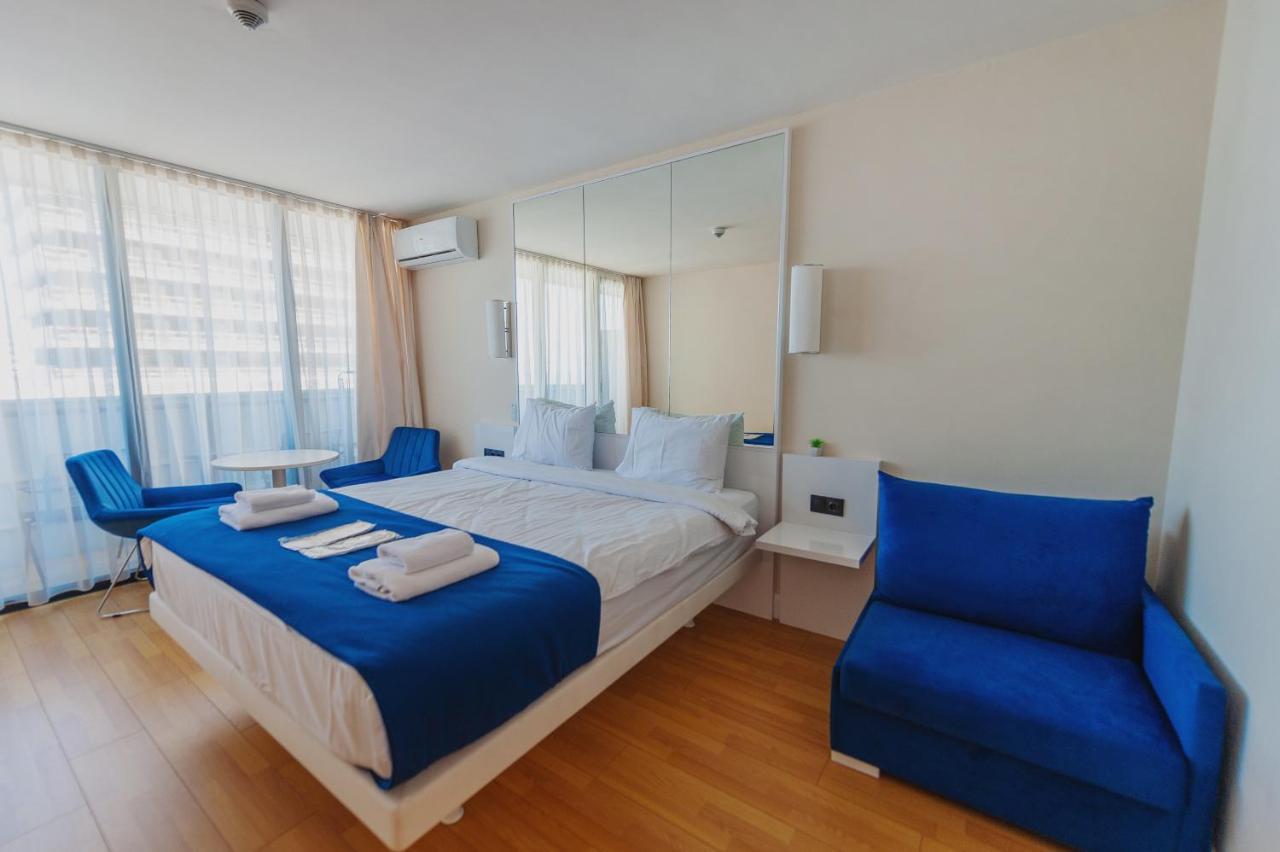 Orbi City Center Sea View Aparthotel Батуми Екстериор снимка