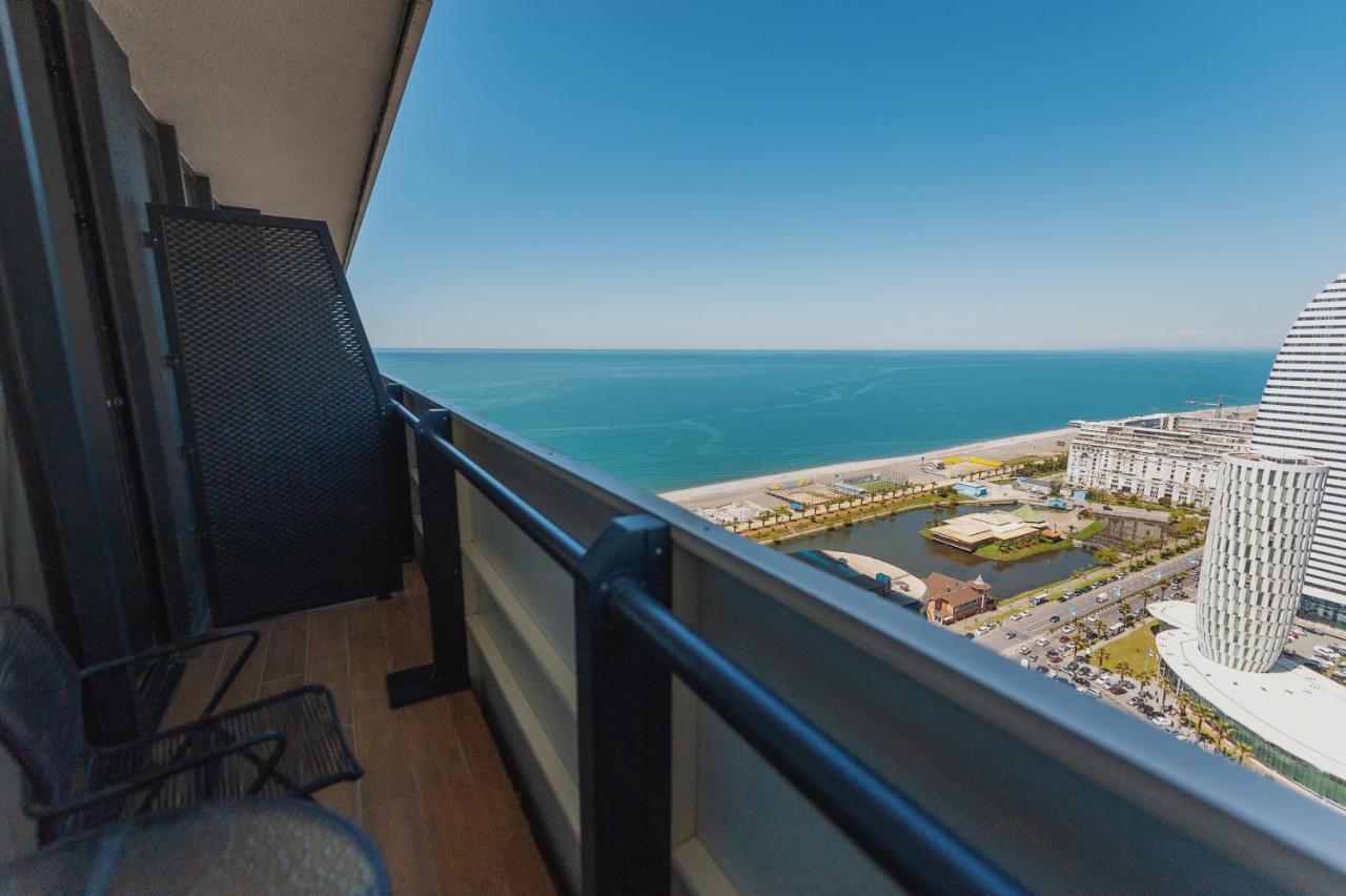 Orbi City Center Sea View Aparthotel Батуми Екстериор снимка
