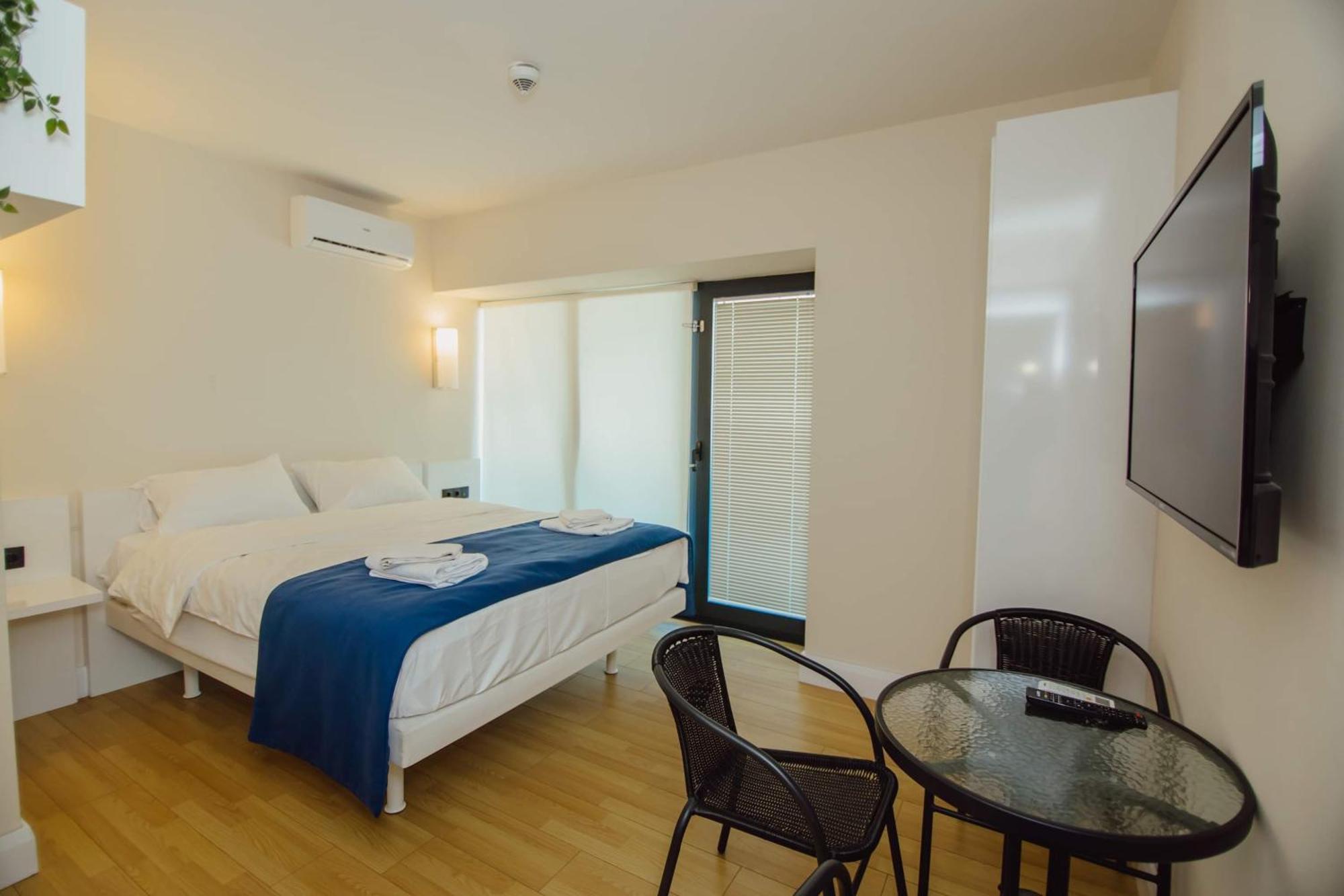 Orbi City Center Sea View Aparthotel Батуми Екстериор снимка