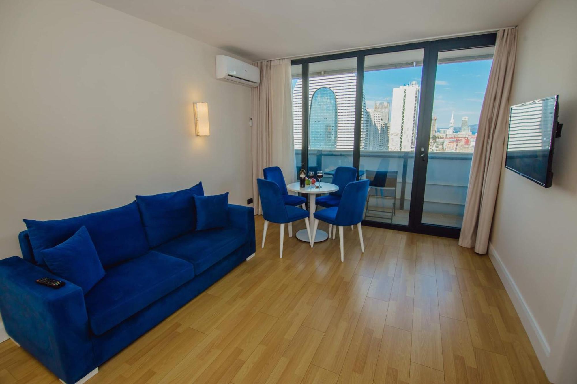Orbi City Center Sea View Aparthotel Батуми Екстериор снимка
